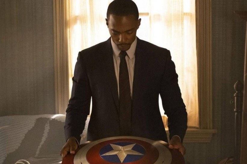 Anthony Mackie irá estrelar 'Capitão América 4', diz site