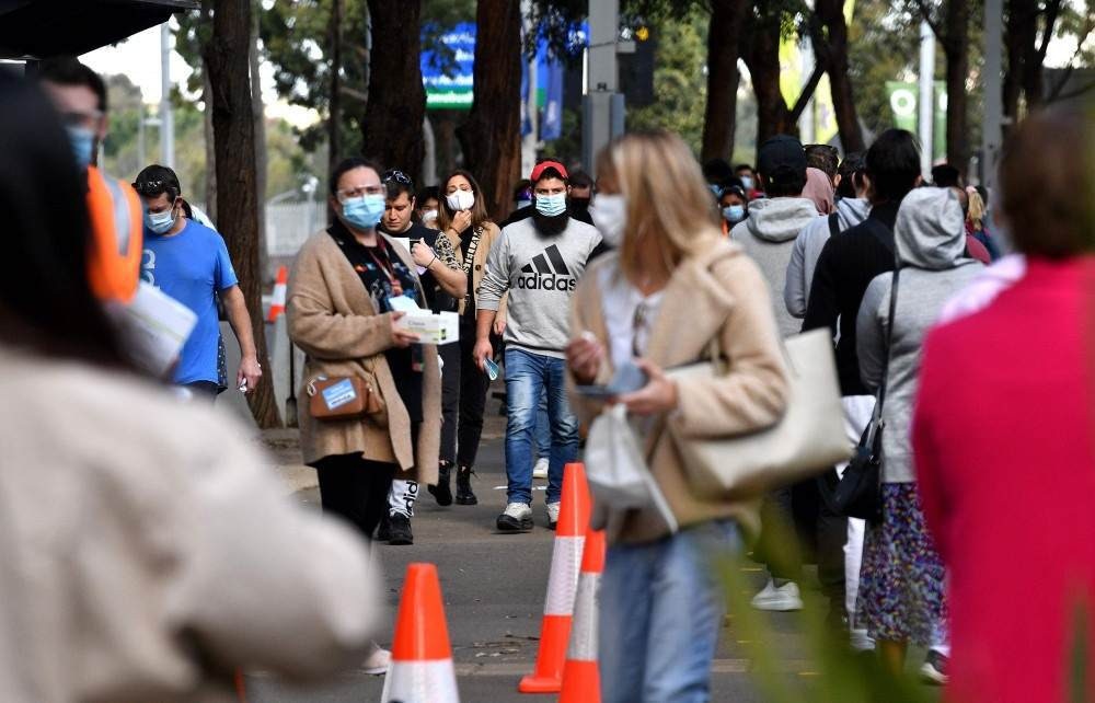 Sydney prolonga confinamento por um mês e impõe toque de recolher parcial