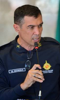 24/08/2021 Crédito: Ed Alves/CB/D.A Press. Cidades. Assinatura do decreto de reducao do Interticio da PM e dos Bombeiros. Com a presença do governador Ibaneis Rocha. No Palacio do Buriti. Na foto o Comandante da PMDF Coronel Marcio Calvacante Vasconcelos.