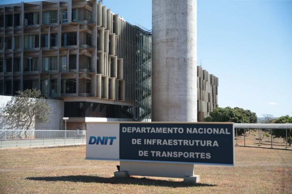 Operação da PF mira esquema de pagamento de propina no Dnit