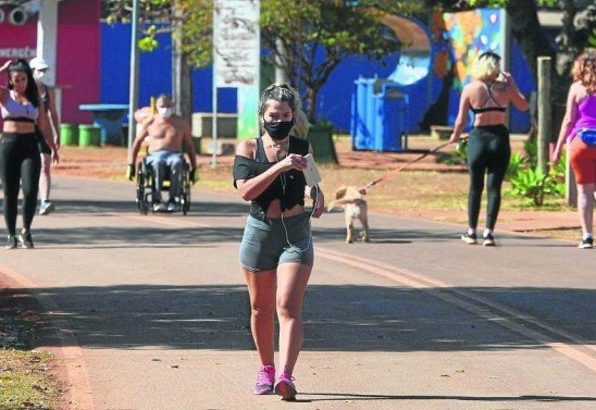 Ed Alves/CB/D.A Press