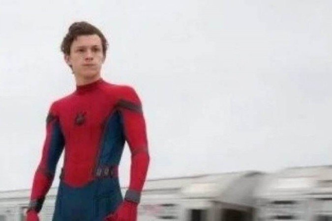 Tom Holland assume pela terceira vez o personagem, em filme-solo - (crédito: Internet/ Reprodução) Tom Holland assume pela terceira vez o personagem, em filme-solo - (crédito: Internet/ Reprodução)