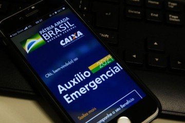 Valor dos recebimentos de auxílio emergencial somados ultrapassam os R$ 478 milhões -  (crédito: Marcello Casal Jr/Agência Brasil; /Agência Brasil)