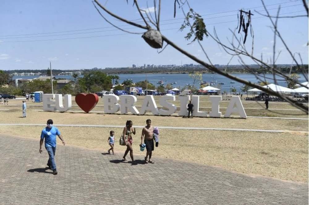 29/08/2021. Brasil. Brasilia - DF. Procissão Náutica de Dom Bosco no Lago Paranoá saindo da Ermida Dom Bosco.