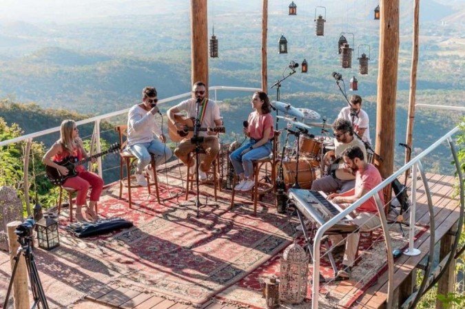 Primeiro episódio estará disponível nesta terça, no canal oficial da banda -  (crédito: Gustavo Carvalho/O Bando/Divulgação)