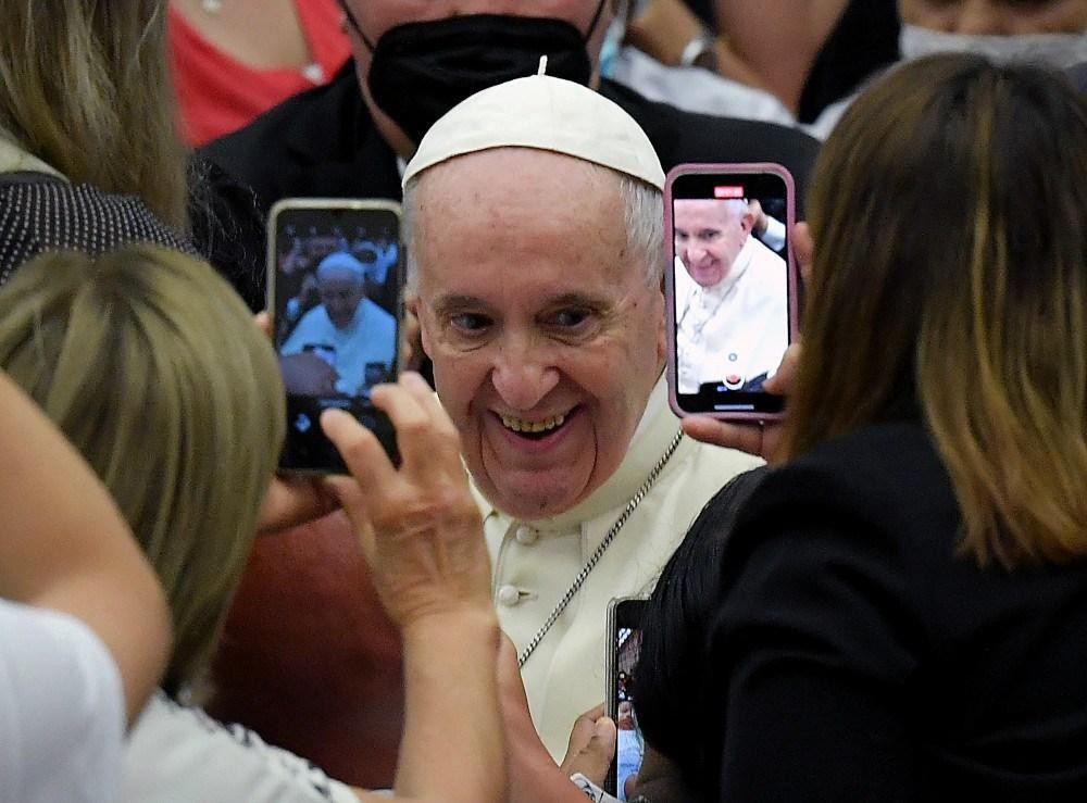 Papa desmente rumores e garante que nunca pensou em renunciar