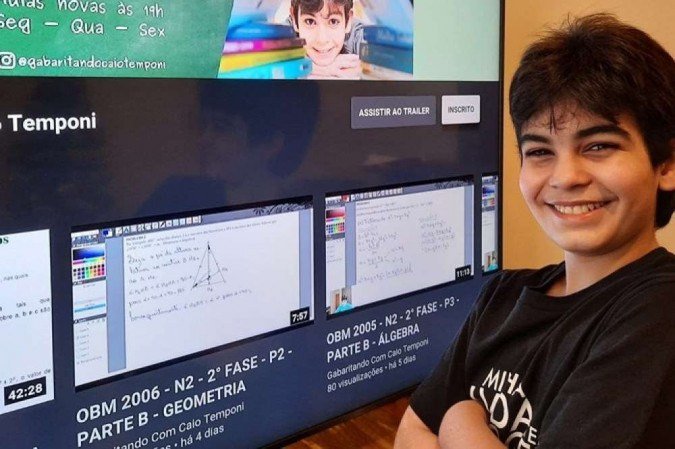 O garoto de 13 anos é fluente em inglês