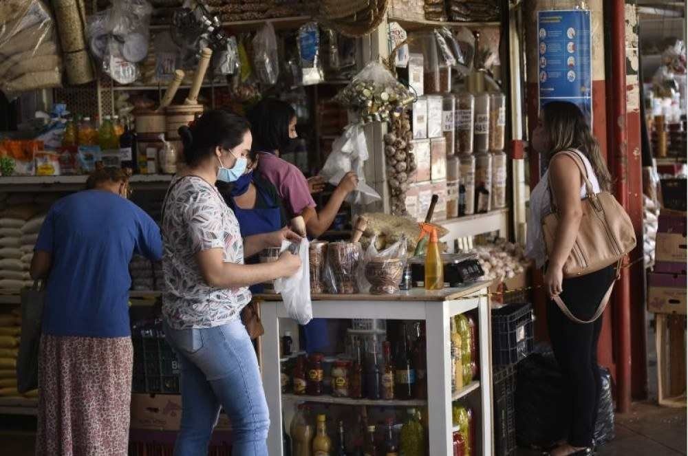 01/09/2021. Brasil. Brasilia - DF. Mudança de Lei nas feiras do DF. Feira modelo de Sobradinho.