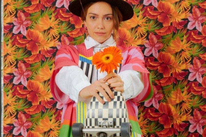 Mesmo estando na carreira desde 2016, Manda se sente uma estreante -  (crédito: Divulgação/PBUCHER)