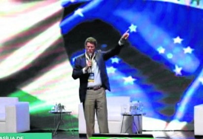 Salles discursa em evento conservador realizado em Brasília na semana passada: de volta à ala ideológica -  (crédito: Reprodução)