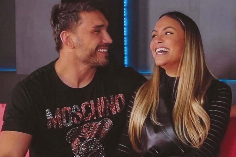 Sarah Andrade e Lucas Viana anunciam fim do namoro: 