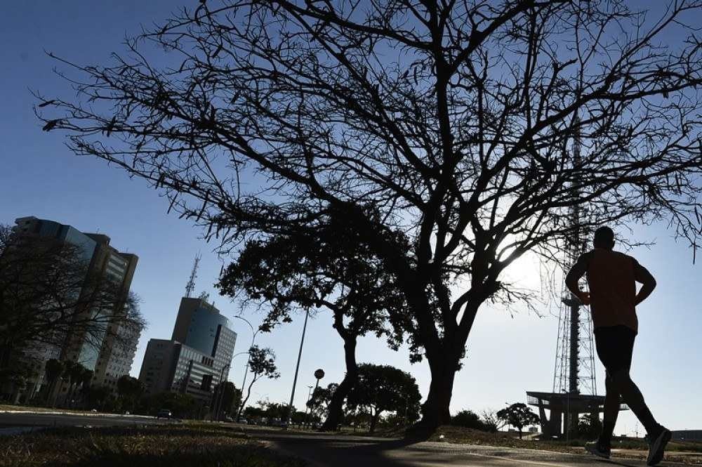 Tempo seco: Distrito Federal tem mínima de 13ºC e máxima de 28ºC 