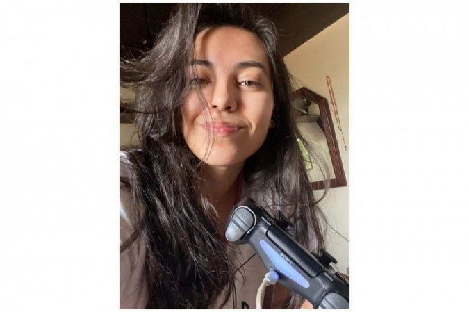 Apesar de ter apenas 26 anos, Adrienne Coelho começou a usar botox para prevenir as rugas: efeito satisfatório Apesar de ter apenas 26 anos, Adrienne Coelho começou a usar botox para prevenir as rugas: efeito satisfatório