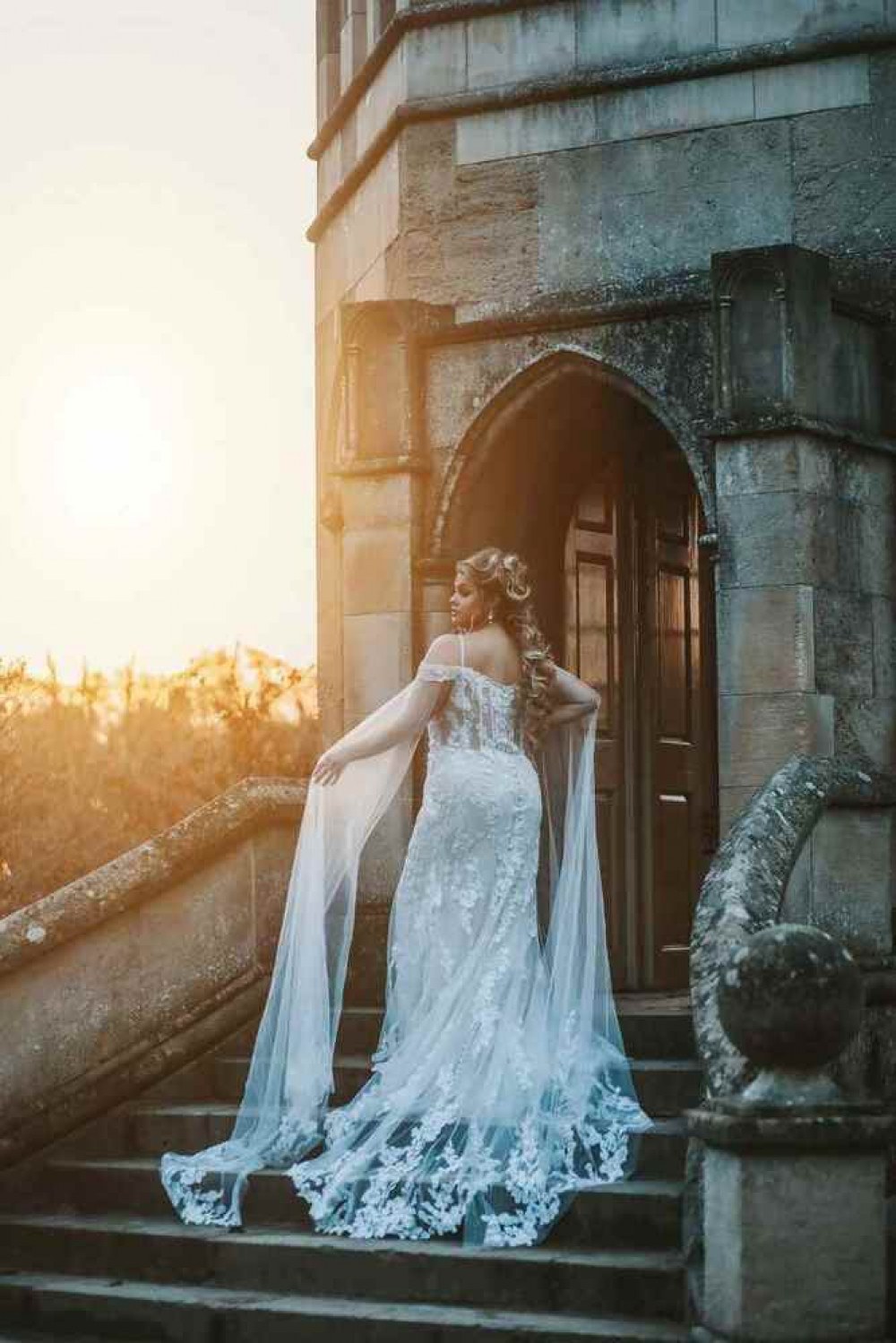 Casamento de conto de fadas: vestidos de noiva das princesas são toque de  mágica