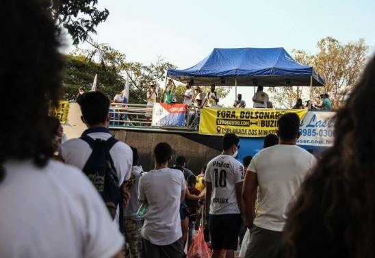 Manifestação organizada pelo MBL contra o presidente Bolsonaro na Esplanada dos Ministérios, em Brasília.