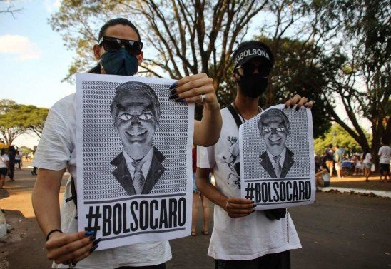 Manifestação organizada pelo MBL contra o presidente Bolsonaro na Esplanada dos Ministérios, em Brasília.