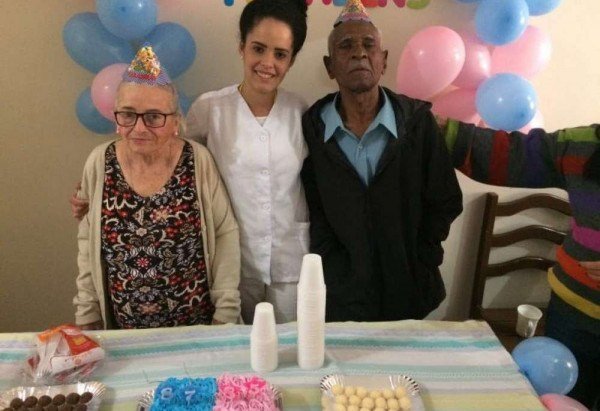Pesquisa alerta sobre cuidado com saúde mental de cuidadores de idosos