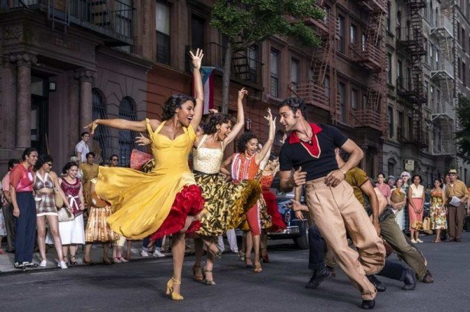 Ariana DeBose e David Alvarez em musical 'Amor, sublime amor' - (crédito: Niko Tavernise/ Disney) Ariana DeBose e David Alvarez em musical 'Amor, sublime amor' - (crédito: Niko Tavernise/ Disney)