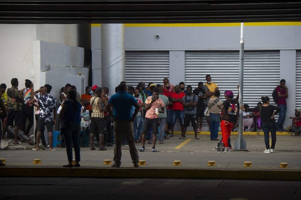 Cidade mexicana de Tapachula vira prisão para milhares de migrantes