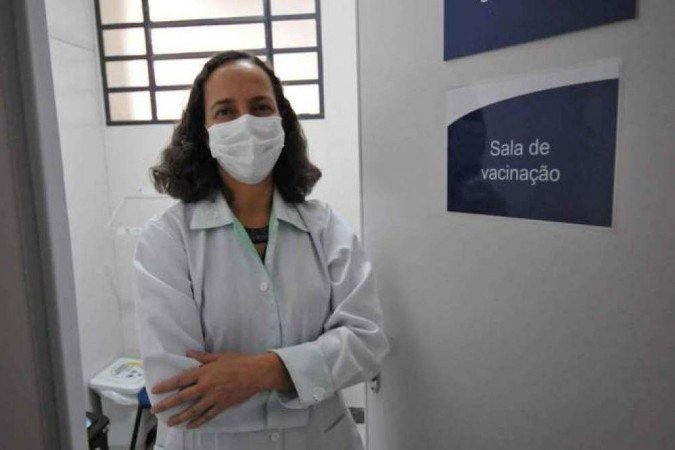 Doutora Cláudia Murta ressalta a importância das vacinas e o combate às fake news
