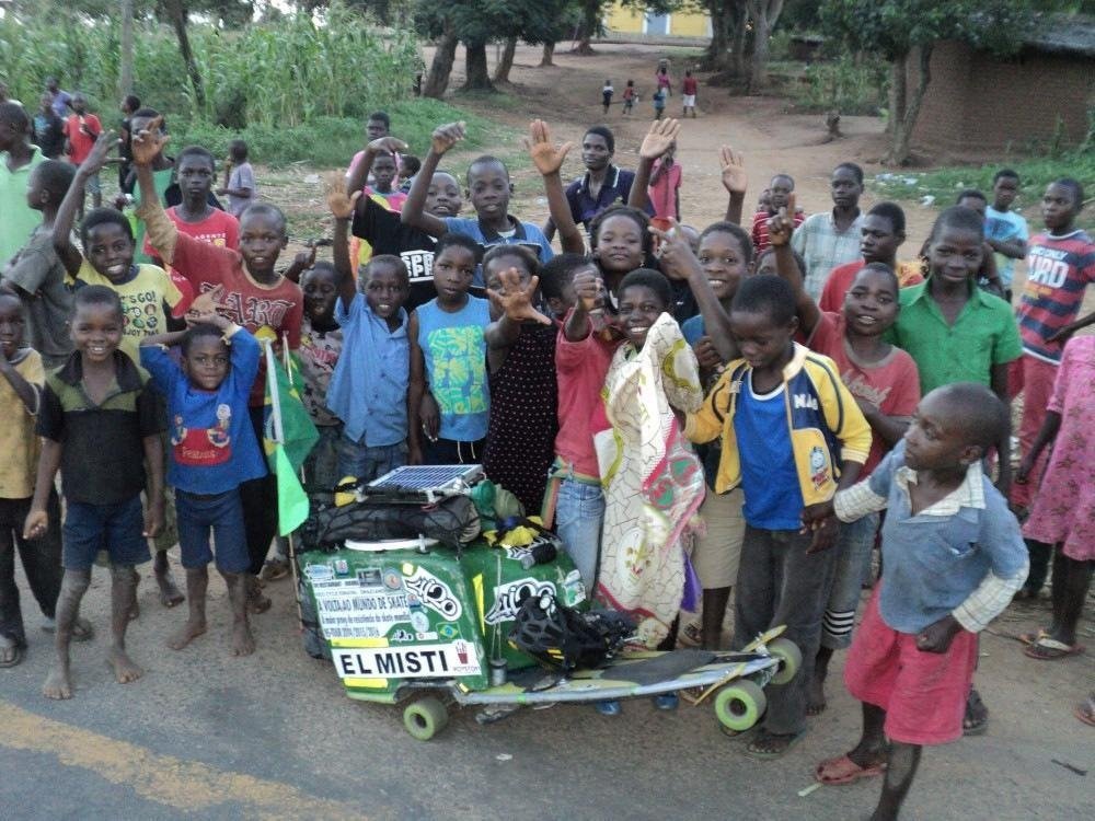                   Marcelo Gervásio durante volta ao mundo                                
