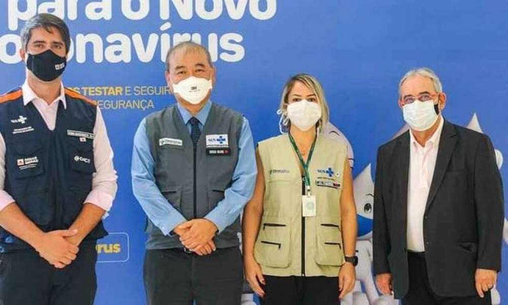 Da esquerda para a direita, o secret&aacute;rio de Estado de Sa&uacute;de de Minas Gerais, F&aacute;bio Baccheretti, o secret&aacute;rio de Aten&ccedil;&atilde;o Especializada &agrave; Sa&uacute;de, do Minist&eacute;rio da Sa&uacute;de, S&eacute;rgio Okane, a superintendente do Minist&eacute;rio da Sa&uacute;de em Minas, Lili Fagundes, e o secret&aacute;rio Municipal de Sa&uacute;de de BH, Jackson Machado