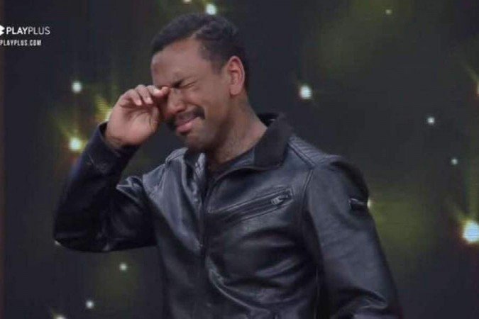 Funkeiro terminou jogo da discórdia chorando após ser o segundo no ranking de uma possível eliminação -  (crédito: PlayPlus/Reprodução)