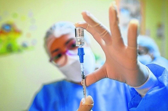 Intervalo entre as doses foi de 21 dias: expectativa de receber autorização emergencial para o uso da fórmula o Intervalo entre as doses foi de 21 dias: expectativa de receber autorização emergencial para o uso da fórmula o