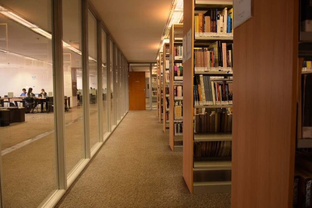 Bibliotecas públicas do DF voltam a receber frequentadores