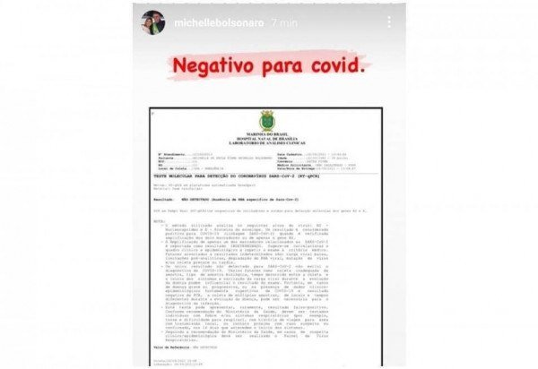 A primeira-dama Michelle Bolsonaro mostra teste negativo para a covid-19 nas redes sociais