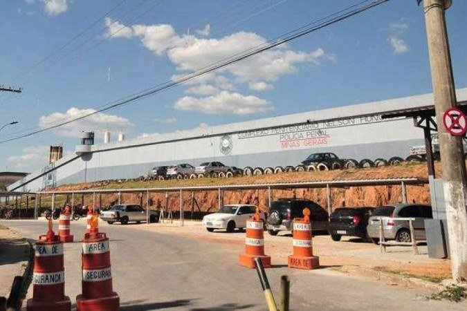 A Penitenciária Nelson Hungria, em Contagem, na Grande BH -  (crédito: Alexandre Guzanshe/EM/D.A Press )