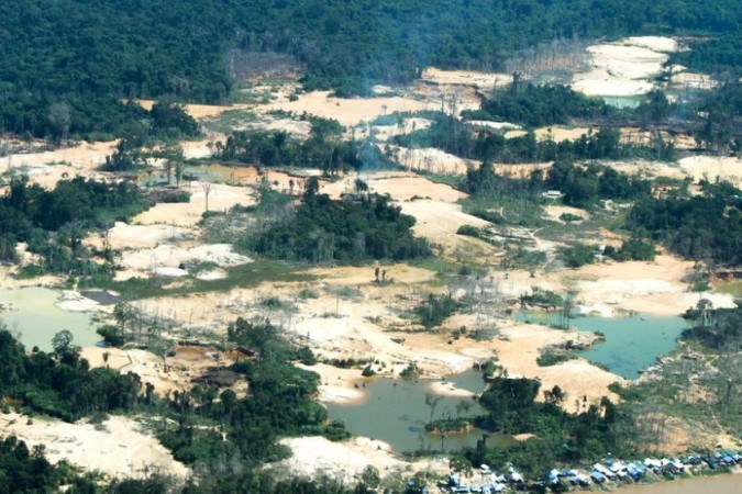 Funai
Danos provocados pelo garimpo ilegal na região do rio Uraricoera, na Terra Indígena Yanomami - 