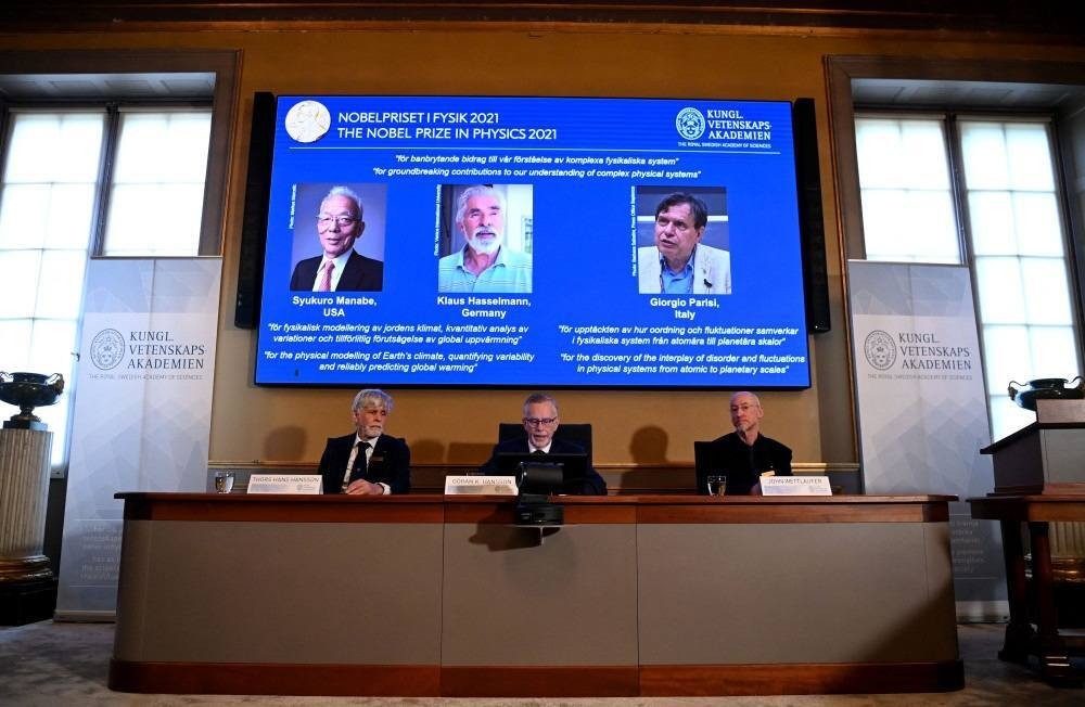 Dois especialistas em clima e um teórico vencem Nobel de Física