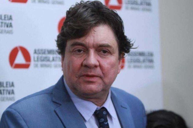 André Quintão (foto), líder dos opositores a Zema, rebateu fala sobre auxílio emergencial mineiro e ida a André Quintão (foto), líder dos opositores a Zema, rebateu fala sobre auxílio emergencial mineiro e ida a
