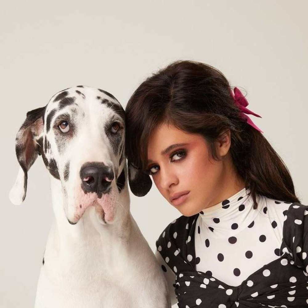 Camila Cabello para a Glamour Digital