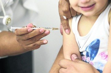 A vacina recomendada é a 'dose zero', que deve ser aplicada em crianças de seis meses a 11 meses e 29 dias -  (crédito: Marcelo Camargo/Agência Brasil)