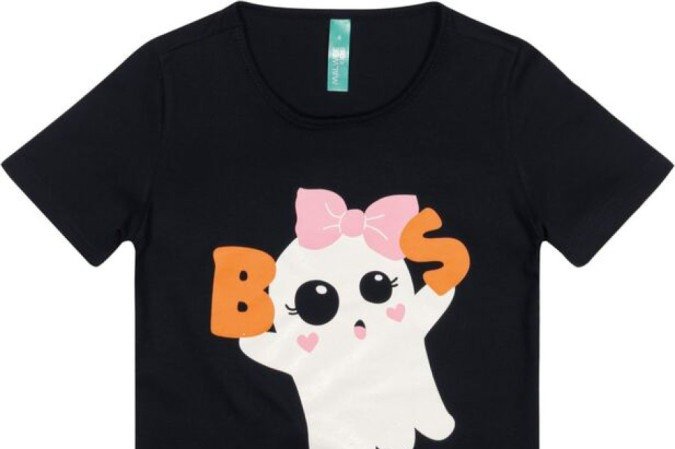 Pijama manga curta com short e estampa Halloween que brilha no escuro, da Malwee (R$ 79,90)