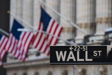 Economistas acreditam que o Brasil deve se desfavorecer com os juros mais altos nos EUA, com um cenário de dólar mais forte e uma percepção de risco mais alta entre os investidores

 -  (crédito: Angela Weiss/AFP)
