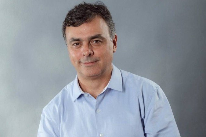 "Eu acredito que exista um grande número de vagas por conta da proximidade do Natal e das festas, além da reabertura dos restaurantes, porque esse setor está recomeçando, e não se sabe o que pode ocorrer daqui para frente" Rogerio Bragherolli, economista "Eu acredito que exista um grande número de vagas por conta da proximidade do Natal e das festas, além da reabertura dos restaurantes, porque esse setor está recomeçando, e não se sabe o que pode ocorrer daqui para frente" Rogerio Bragherolli, economista