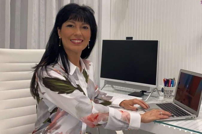 Claudia Danienne afirma que é preciso estar atento à integridade do entrevistador Claudia Danienne afirma que é preciso estar atento à integridade do entrevistador