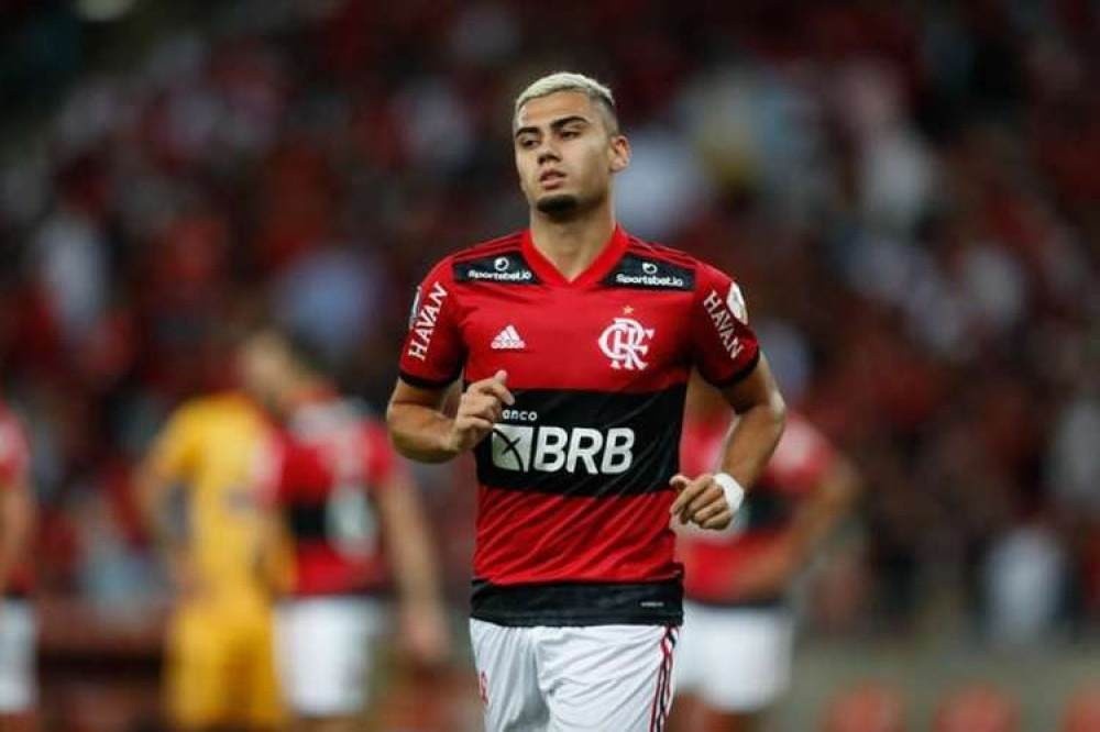 Flamengo decepciona e empata com Goiás em último jogo antes da