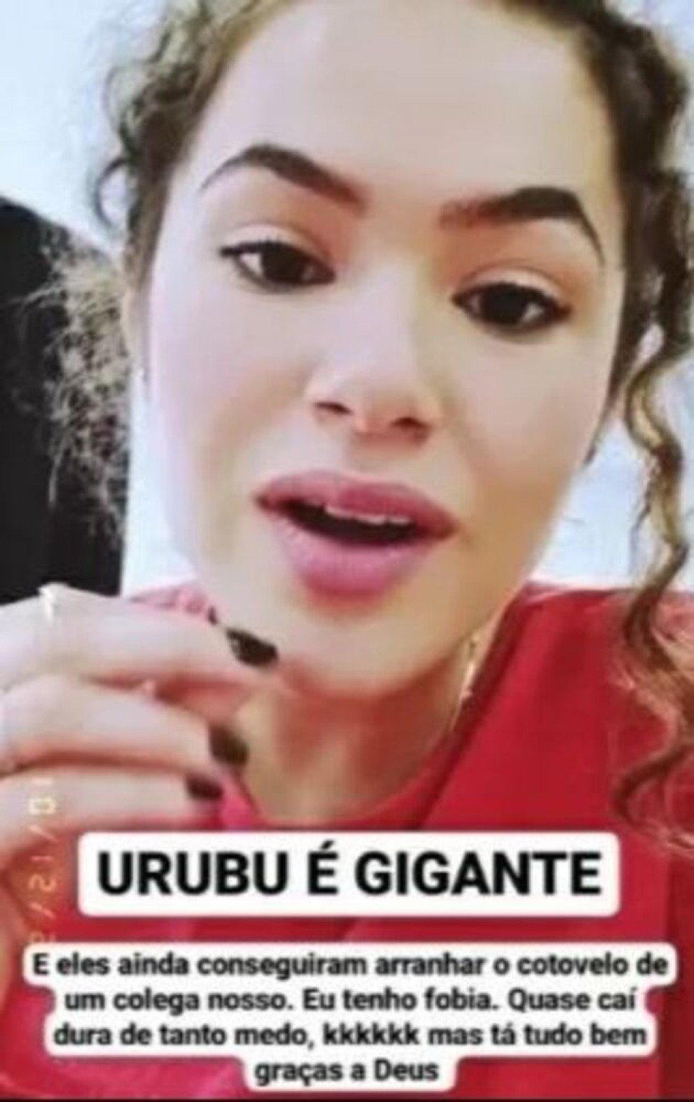 Maisa conta que foi atacada por urubus durante gravações de novo projeto Maisa conta que foi atacada por urubus durante gravações de novo projeto