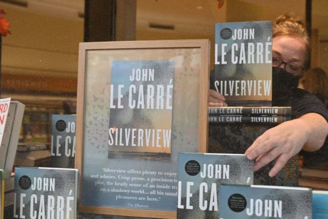 John Le Carré (1931-2020): um grande talento literário ao serviço do  romance de espionagem, Obituário