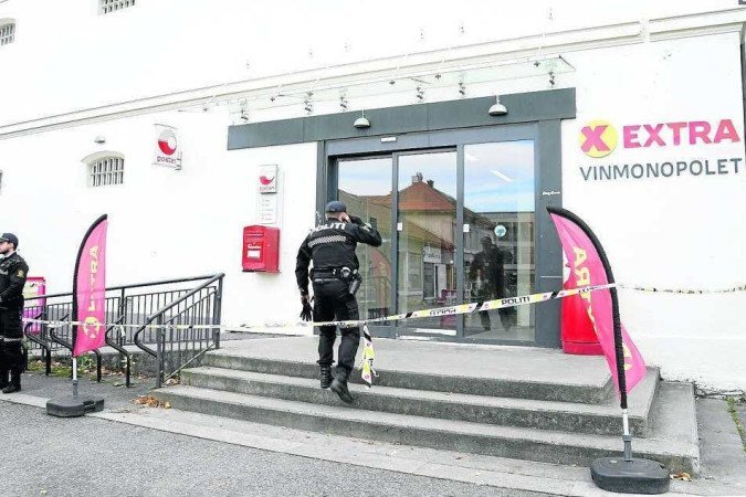 Espen Bråthen (acima), 37, matou cinco pessoas em Kongsberg: ataque começou no mercado Coop Extra (D) - (crédito: Terje Pedersen/AFP) Espen Bråthen (acima), 37, matou cinco pessoas em Kongsberg: ataque começou no mercado Coop Extra (D) - (crédito: Terje Pedersen/AFP)