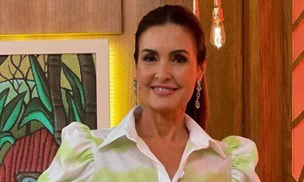 Fátima Bernardes volta de férias e fala sobre presença na Globo em 2022