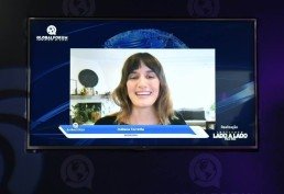 'Recomendamos vídeos, para amplificar conteúdos de qualidade, que ajudem criadores de conteúdo a se conectar com especialistas renomados. É o que chamamos de democracia de informação com responsabilidade', Indiana Torreta, gerente de parcerias do Youtube.