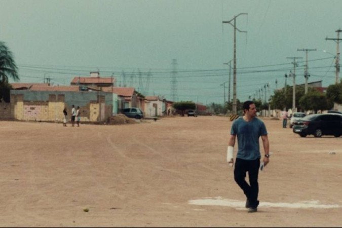 'Deserto particular': o filme nacional escolhido para representar o Brasil no Oscar trata de reconciliação - (crédito: Pandora Filmes/ Divulgação) 'Deserto particular': o filme nacional escolhido para representar o Brasil no Oscar trata de reconciliação - (crédito: Pandora Filmes/ Divulgação)