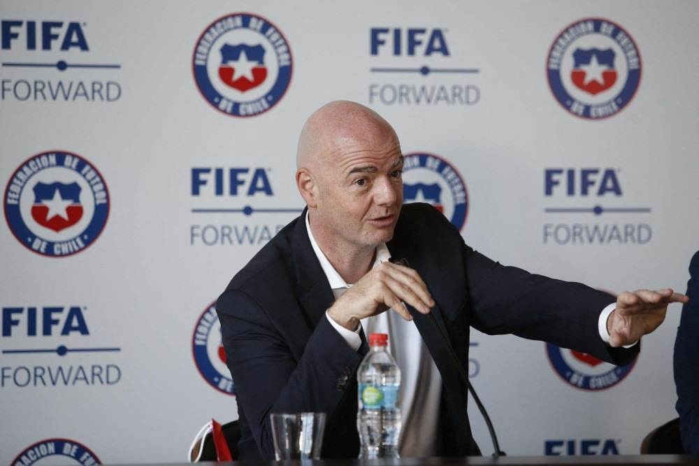 Conmebol apoia reeleição de Infantino e reforça luta por Copa na América do Sul