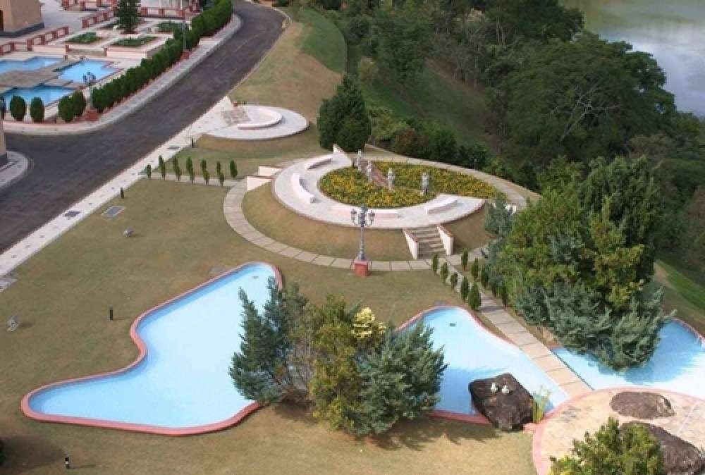 Castelo Monalisa é leiloado em MG. O lance inicial para ser proprietário do terreno que equivale a 268 campos de futebol é de R$ 30 milhões. Crédito: Casa Leiloeira/Reprodução.