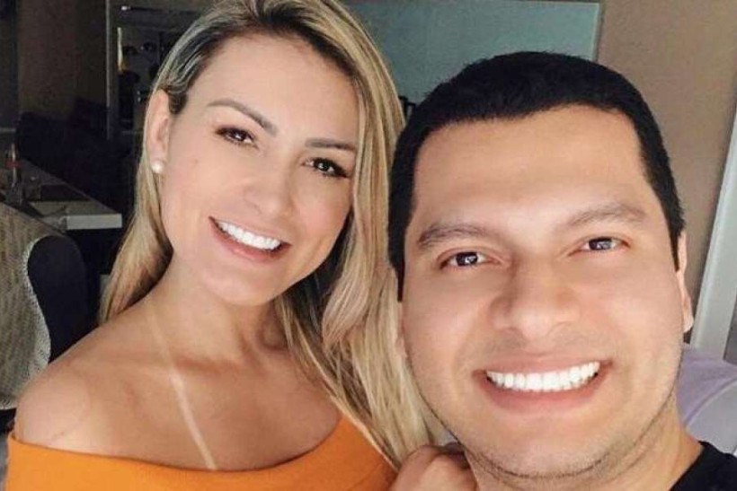 Andressa Urach comemora que o marido, Thiago Lopes, não tem amigas: 